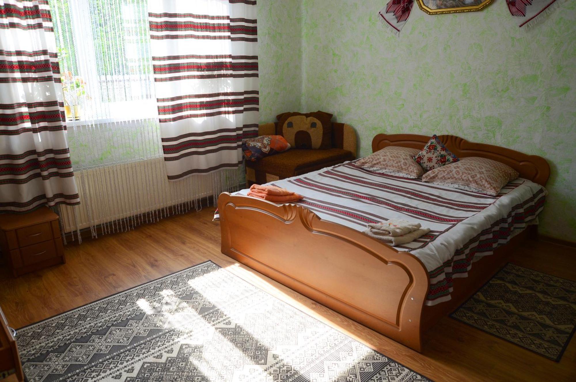 Gostynnyi Dvir U Marichky Hotel Lazeshchyna Bagian luar foto