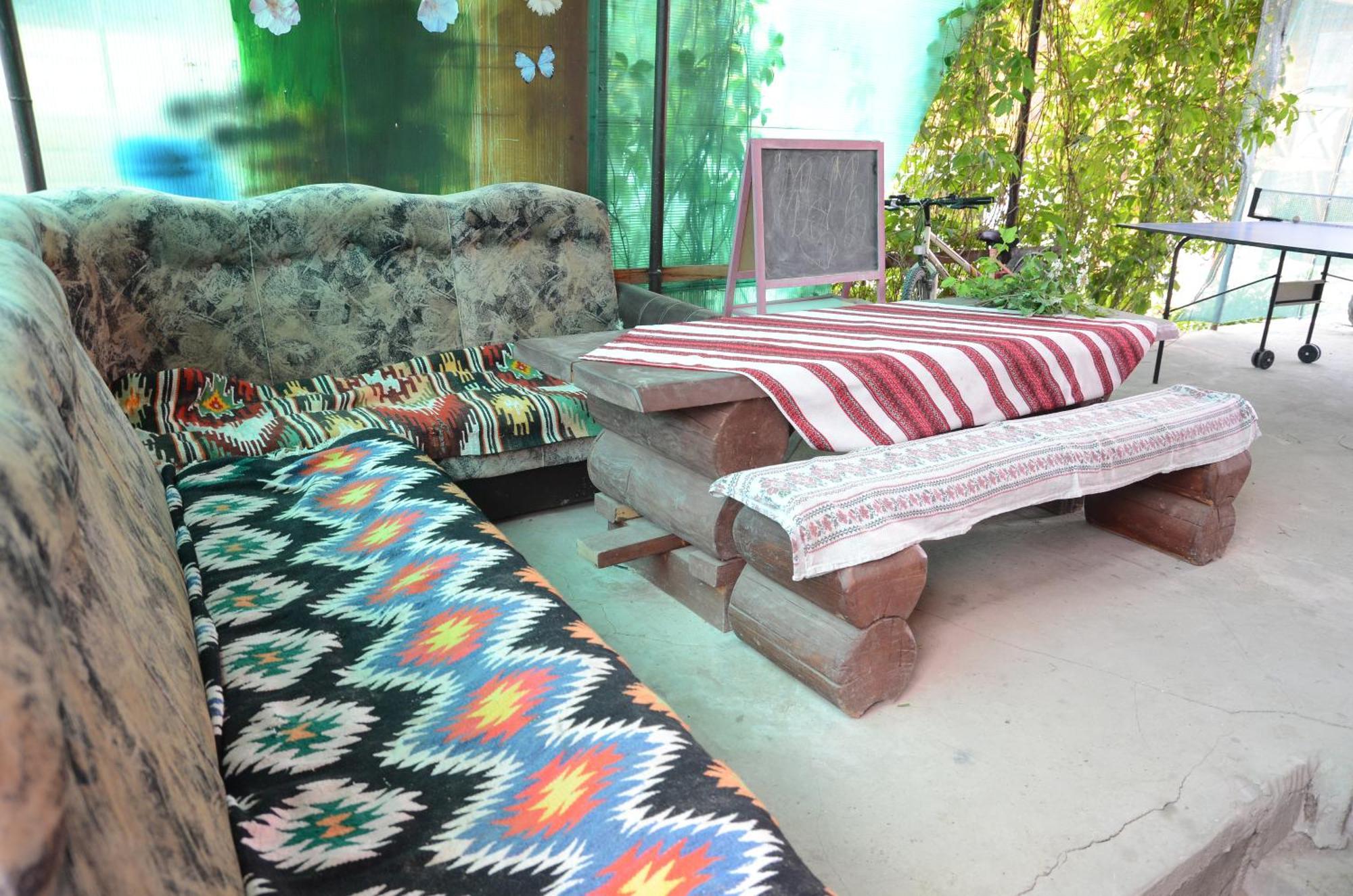 Gostynnyi Dvir U Marichky Hotel Lazeshchyna Bagian luar foto