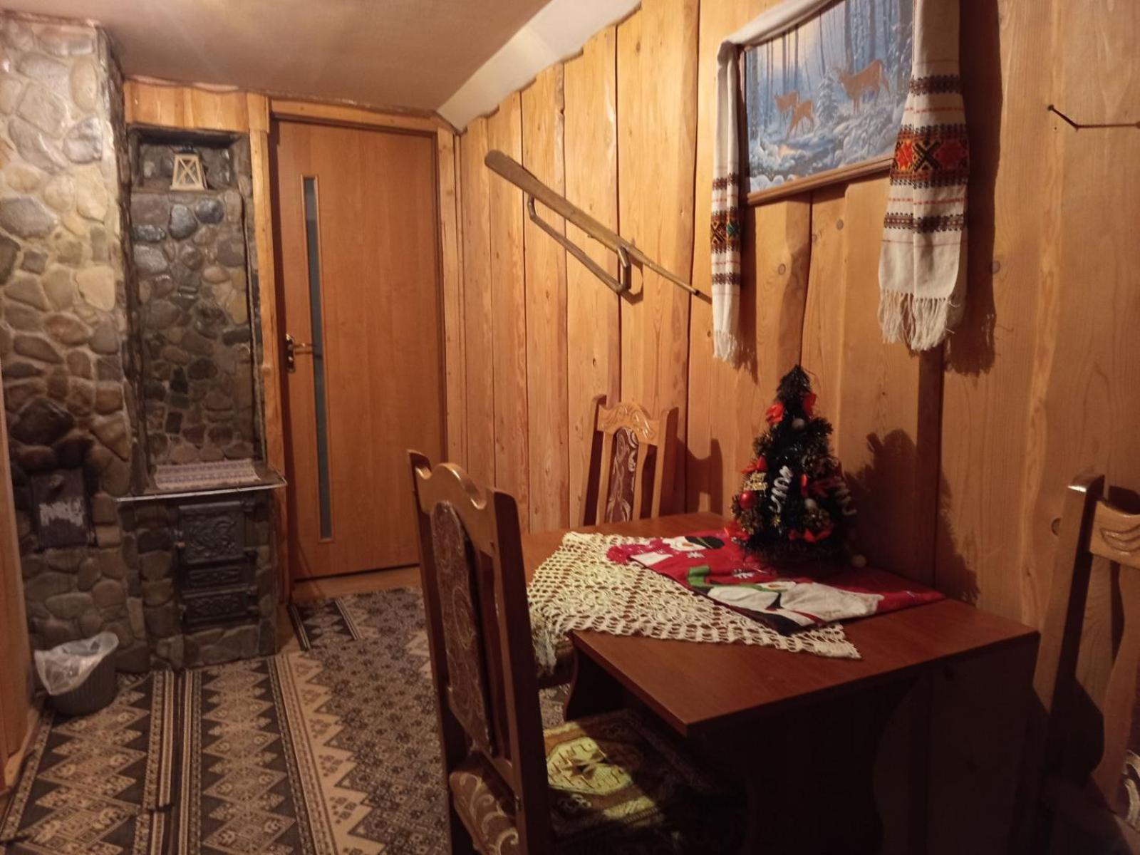 Gostynnyi Dvir U Marichky Hotel Lazeshchyna Bagian luar foto