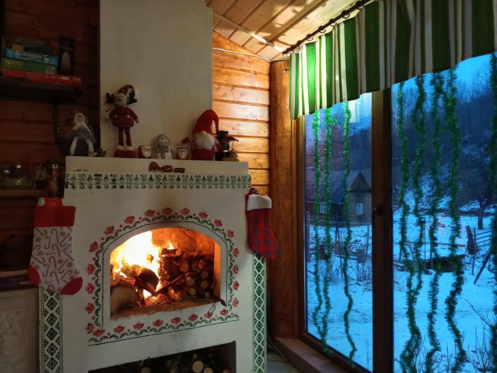 Gostynnyi Dvir U Marichky Hotel Lazeshchyna Bagian luar foto