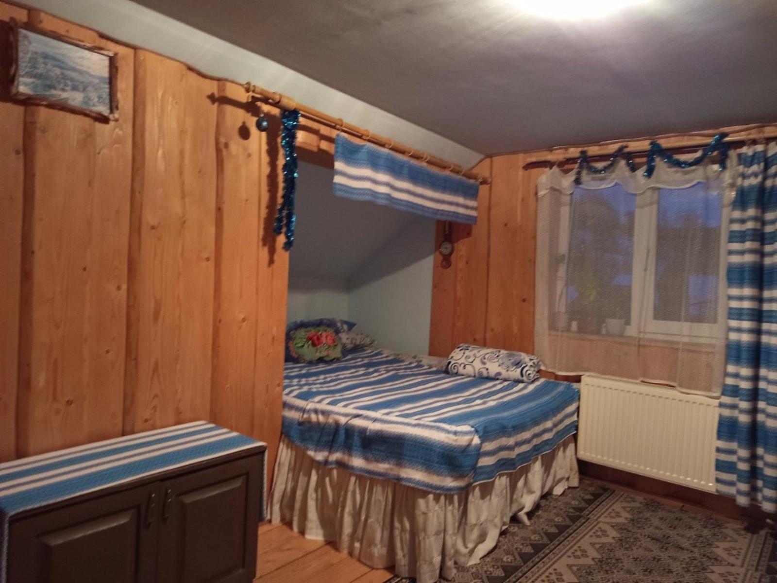 Gostynnyi Dvir U Marichky Hotel Lazeshchyna Bagian luar foto